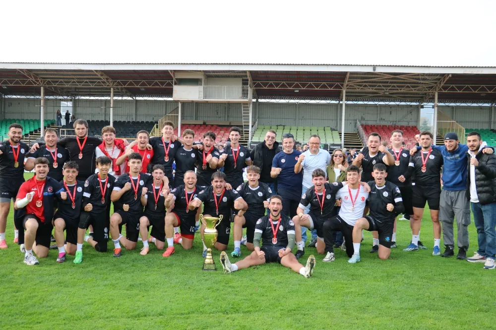 Körfez Gençlerbirliği, Ragbi’de Türkiye Şampiyonu oldu